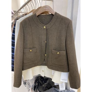 春秋新法式氣質百搭顯瘦口袋單排扣短款小香風短外套女上衣設計感