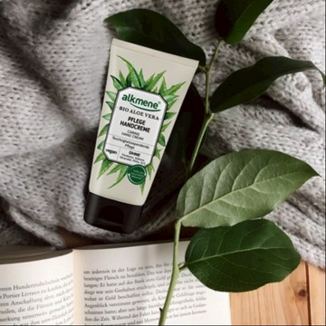 德國alkmene歐珂蔓 蘆薈柔嫩修護 護手霜75ml - 蘆薈護手霜75ml超值3入