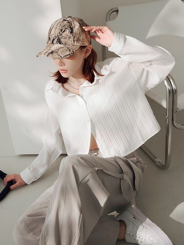 立體紋理寬鬆短版襯衫上衣