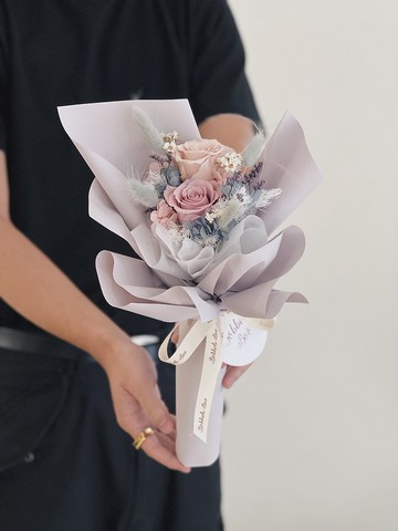 【永生玫瑰花花束】• 情人節/永生玫瑰花/永生玫瑰花花束/玫瑰花