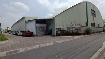 仁美 華鳳工業城合法大面寬乙工廠房｜高雄市鳥松區美山路