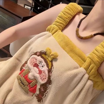 【新品特價】 超吸水浴巾 可穿浴巾 洗澡浴巾新款呆萌可爱小富婆刺绣女孩浴裙双肩带可穿浴巾吸水速干洗澡浴袍