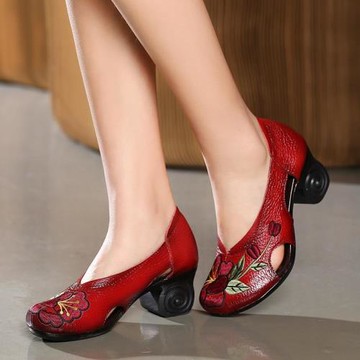 2025春夏季新款復古民族風旗袍繡花女單鞋粗中跟鏤空透氣真皮涼鞋
