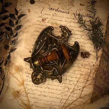 罕見匈牙利持刀獅貴族蠟封章+帝王鷹造型置章盤