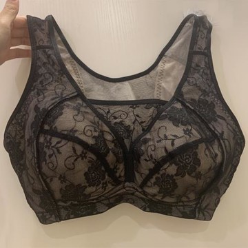 韓 無鋼圈無側骨 無磁真心舒服 軟軟的 背心式深杯文胸80BC 85BCD