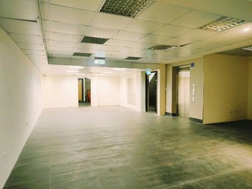正面三民路小檜溪獨棟透天電梯商辦｜桃園市桃園區三民路二段