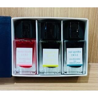 ❤️希少美品円型翡翠バングル60~【証明書付き】円型赤翡 ❤️希少美品円型翡翠バングル60~【証明書付き】円型赤翡