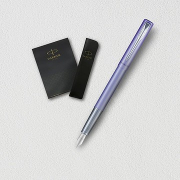 【PARKER】威雅XL系列 絢麗紫鋼筆 F尖 真皮筆套禮盒 客製化刻字