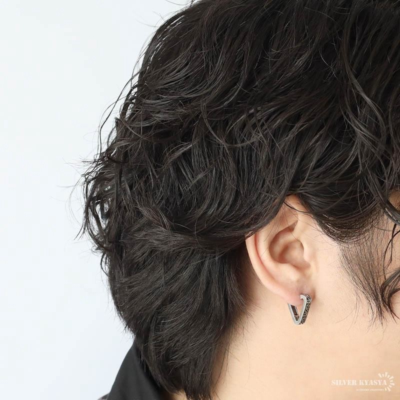 unknown. ピアス　トライアングルフープピアス unknown. ピアス トライアングルフープピアス 楽天市場】UNKNOWN