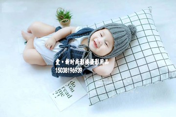 影樓新款兒童攝影道具抱枕北歐現代簡約小清新文藝黑白方格靠墊