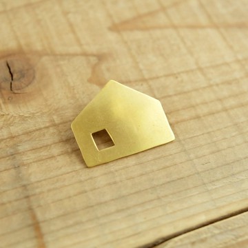 在家裡B005-2黃銅胸針