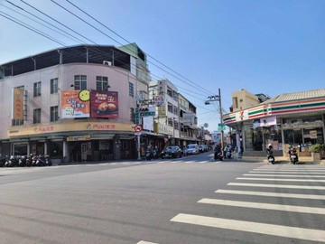 大社鬧區大面寬大地坪黃金三角窗｜高雄市大社區中山路