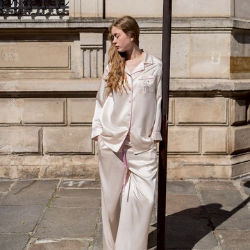 NotJustPajama 心動博物館系列刺繡真絲長袖長褲粉色睡衣套裝 - 米粉色-M