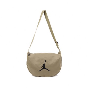 肩背包 Jordan Street 卡其 斜背 側背 喬丹 JD2623077AD-001