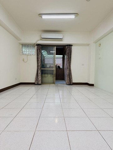 高鐵首購宅漂亮三房車位｜高雄市左營區重政路