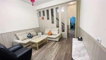 橋頭商圈仕隆國小旁近捷運免整理大美透天｜高雄市橋頭區仕隆路曾營巷