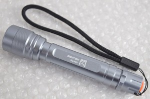 ジェントス GENTOS LED 懐中電灯 200ルーメン 閃 SG-400