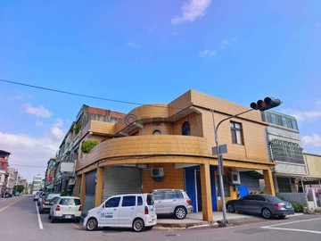 【照南學區】邊間住店大透天｜苗栗縣竹南鎮公教路
