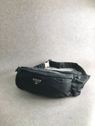 【日本直送名牌中古包】PRADA 普拉達 側背包 黑色 三角 Logo 尼龍 vintage 老品 zrmm8e