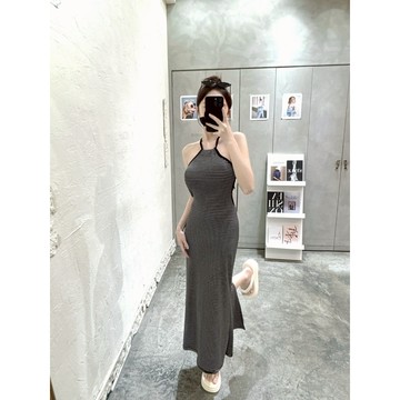 無法抗拒的慾感💘綁帶美背開衩後魚尾長洋 可拆式手掌厚杯 大奶洋裝 掛脖洋裝 包臀 顯身材 削肩洋裝 魚尾裙