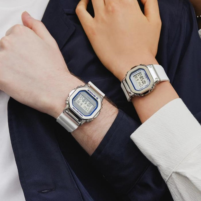 G-SHOCK デジタル腕時計 メタルフェイス ホワイト GM-5600LC GM-5600LC-7JF | CASIO