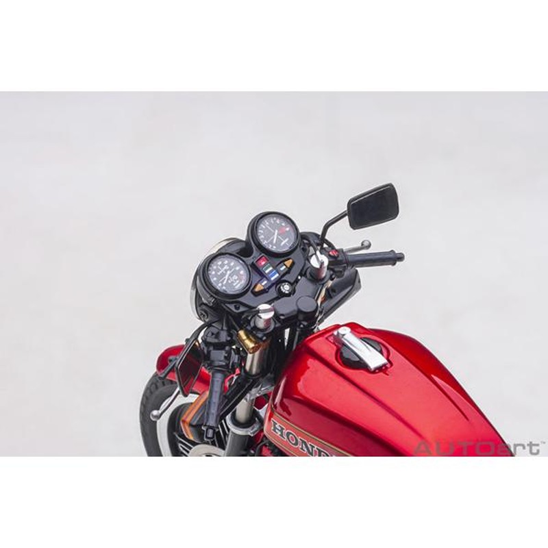 オートアート 1/12 ホンダ CB750F 「バリバリ伝説」 (「巨摩 郡」ヘルメット付属) (12561) | LINEブランドカタログ