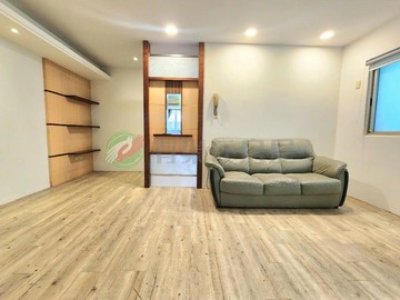 西區五期向上2房車位｜大新國小大業國中學區｜台中市西區向上路一段