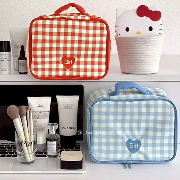 【Fee隔日到貨2色】超大容量ins風格子Girl愛心刺繡雙層化妝包收納包🔥格紋網格手提包 旅行出差包 便攜洗漱包