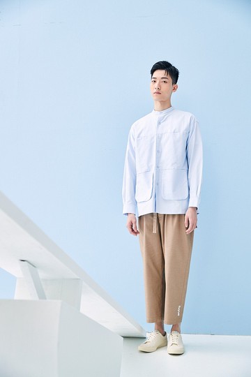 立領多口袋襯衫