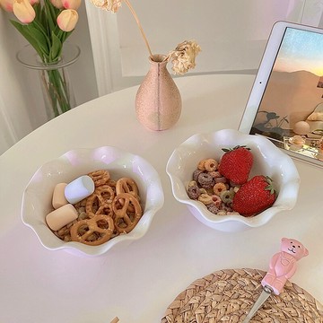 少女心花邊白色沙拉碗 精致一人食飯碗餐具陶瓷碗卷邊藝術感