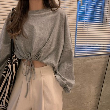 女生短袖t恤 大尺碼上衣女 女生 t恤韓版 中青年短袖 秋季韓版寬松高腰短款長袖白色上衣女t恤學生潮ins露臍秋衣外穿潮