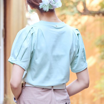 打造纖細肩線的泡泡袖涼感T恤 | 開心果綠