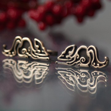 狐狸耳環。狐狸飾品。凱爾特飾品。異教藝術家耳環。手工藝術