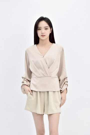 (M) y m e restart 杏色緞面V領長袖上衣