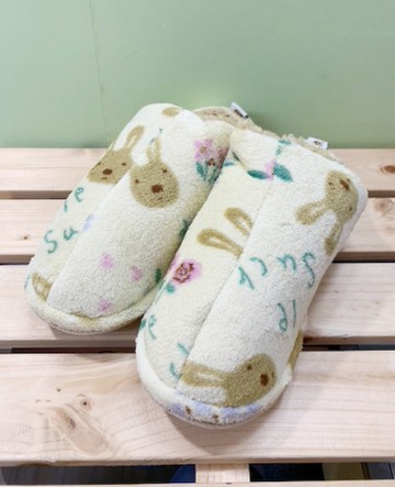 【震撼精品百貨】法國兔~絨毛室內拖鞋~米黃色#16376