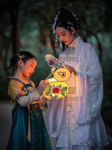 ☆樂天精選中秋節燈籠純手工制作DIY材料手提兔子花燈發光彩燈高端【時尚大衣櫥】 雙11全館免運