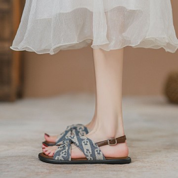 今年新款涼鞋女2025年夏季休閒平底露趾涼鞋仙女風時裝沙灘羅馬鞋【木屋雜貨】