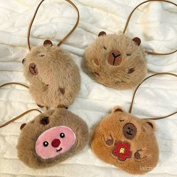 優選好物 新款卡皮巴拉毛絨海狸掛件名牌水豚棕色胸針鑰匙扣毛絨包包掛件 SKKN