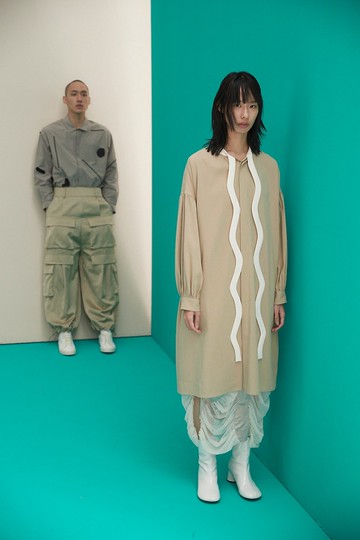 撞色波浪領帶洋裝