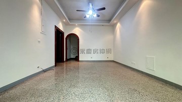 專-長庚旁近澄清湖~捷運黃線大地坪邊間車庫透天｜高雄市鳥松區松竹街