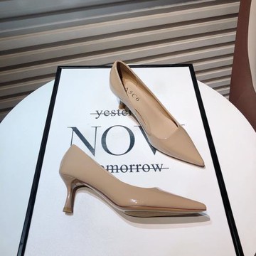 新款漆皮中跟鞋女新款網紅氣質尖頭淺口細高跟單鞋OL百搭工作鞋子