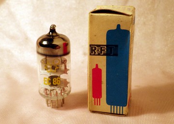 1x EC86 RFT 三极管高频 UHF 真空管阀门东德全新