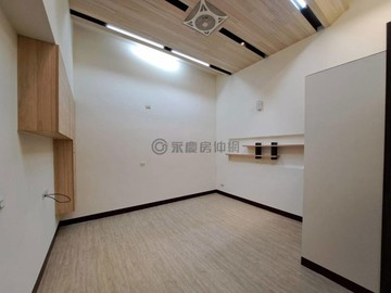 近衛武營三井商圈優質整新挑高美宅邸｜高雄市鳳山區凱旋路