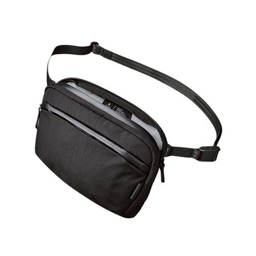 【ALPAKA】Flight Sling 側肩包 2L｜輕巧防潑水