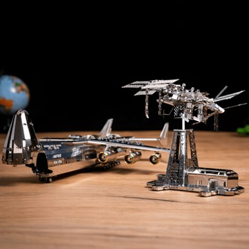 空馳兩件組 | In the Sky and Space Set