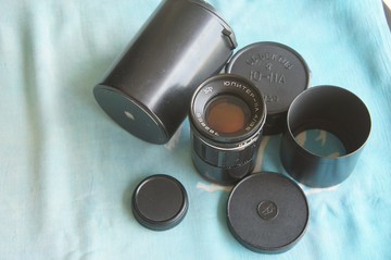 適用於 M42 ZENIT、PENTAX 或 BESSAFLEX 相機的長焦 JUPITER-11A 鏡頭
