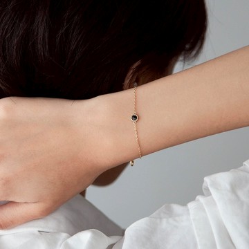 黑尖晶小圓片純銀手鍊 | 天然石 | 鍍K金。輕珠寶。禮物