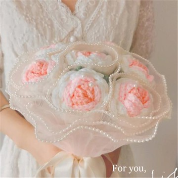 手工鉤織玫瑰花捧花