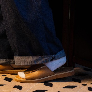 手工縫線真皮男女室內外拖鞋/卡其色/230