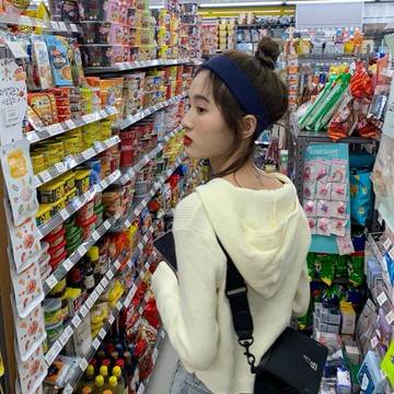 針織衫秋季女連帽開衫外套上衣寬松顯瘦短款長袖毛衣1入